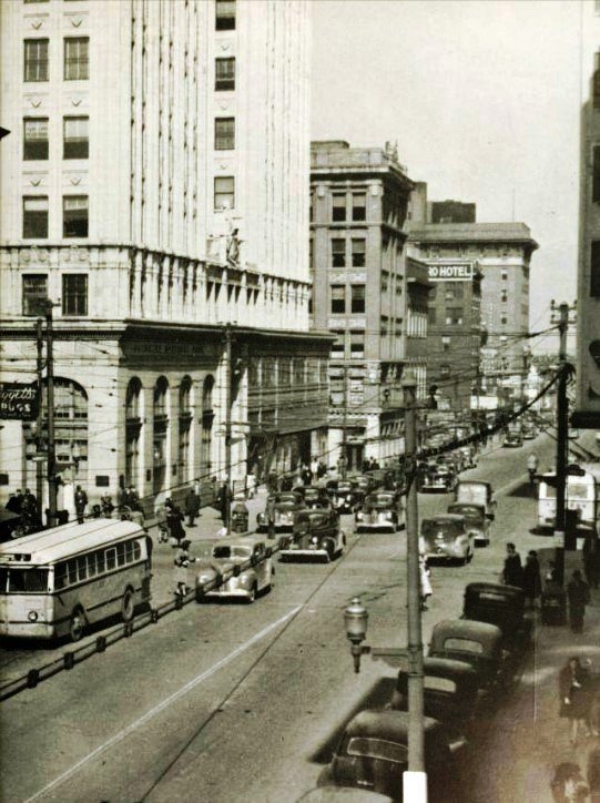 jeffersonbuilding1930s.jpg