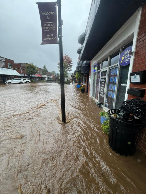 mainstreetwjeffersonfriday_92724.jpg