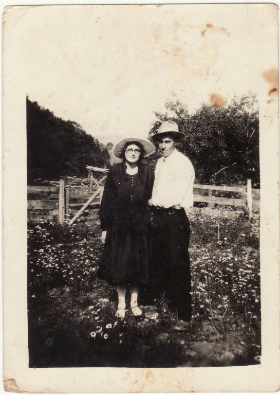 lonnieandnellie_c1925.jpg