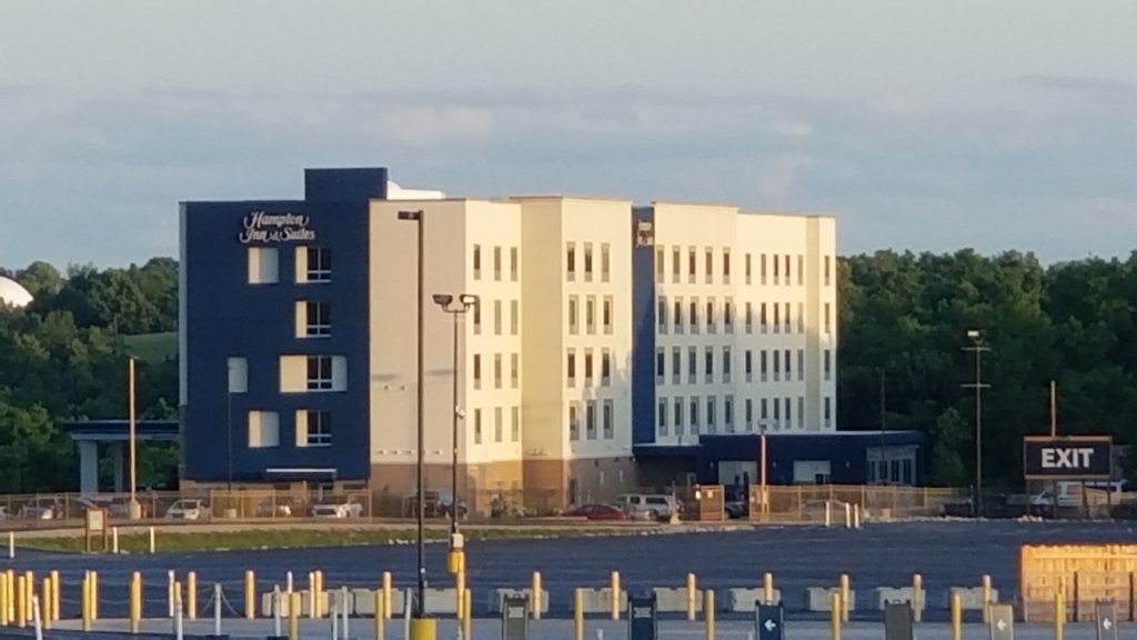 _203044.jpg